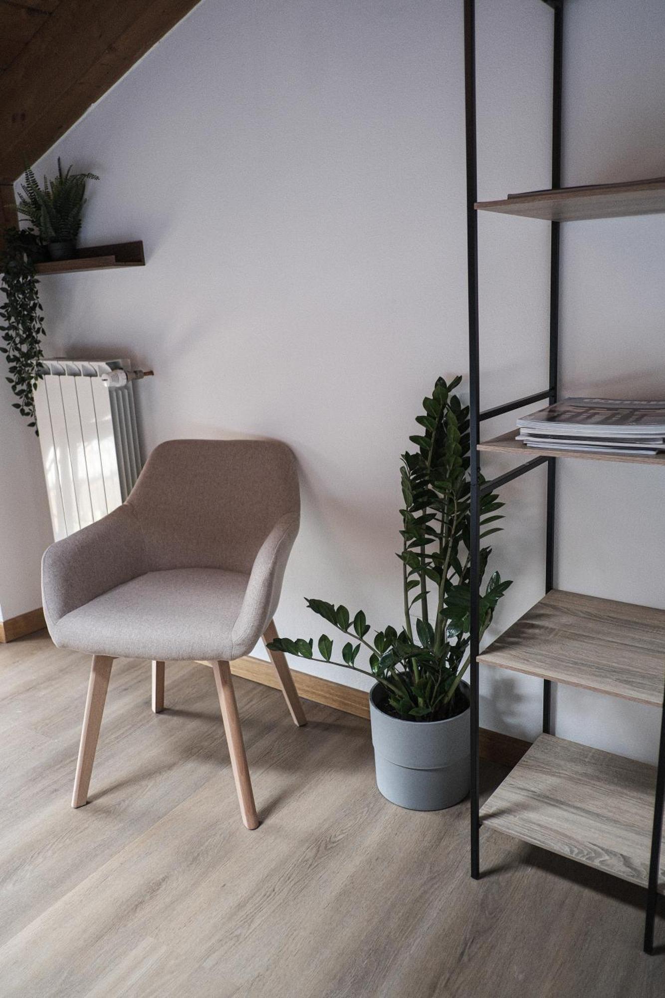 Charmescape Oldtown - 6 Min Walk To Berninaexpress Apartment Tirano Exterior photo
